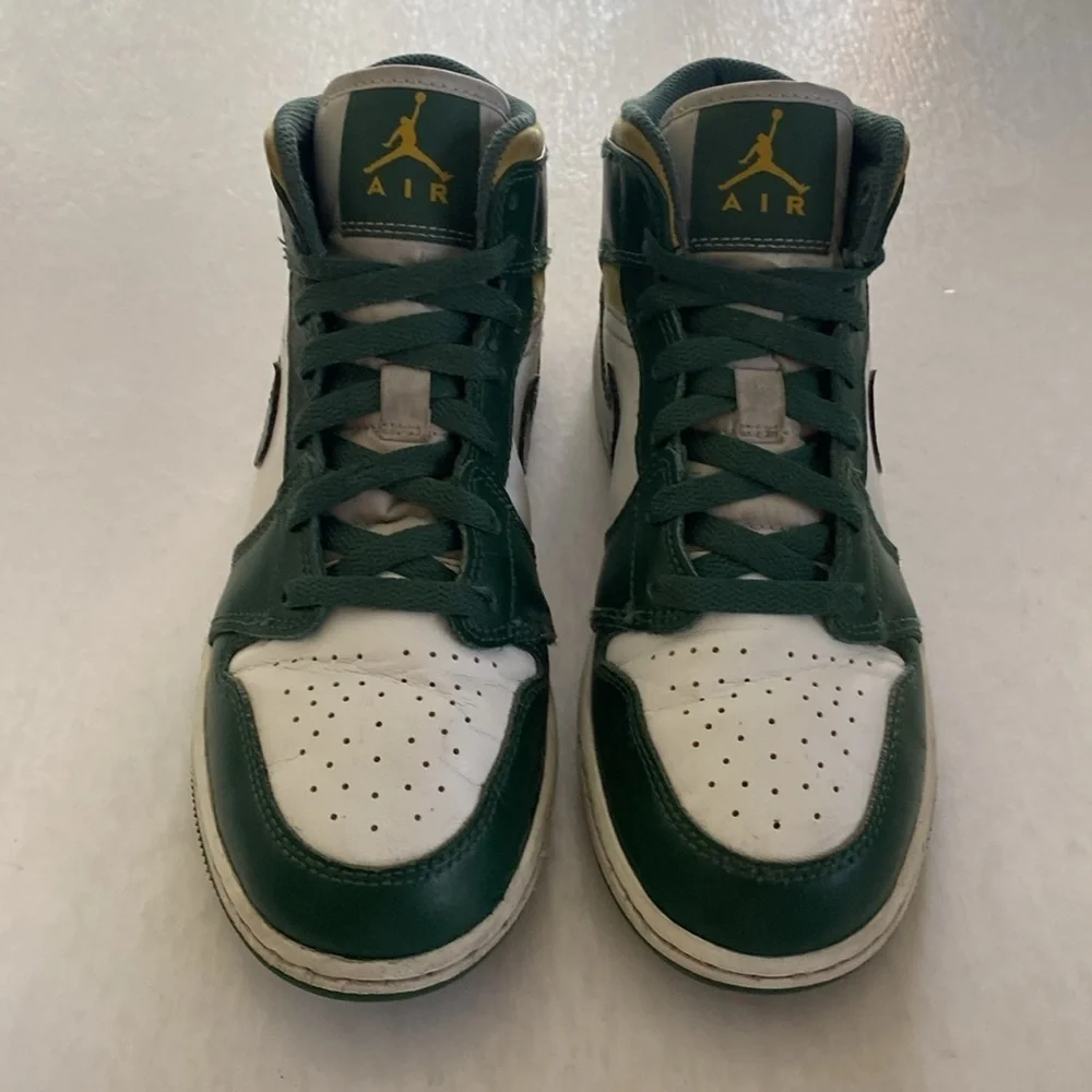 Nike Air Jordan 1 Mid 554725-371 Sneakers - Green and White Size 4.5 Y